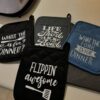 Funny Oven Mitts – Hilarious, Snarky, and Perfect for Kitchen Gifts